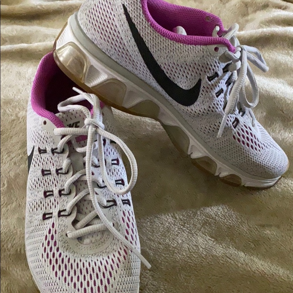 Grey black and purple Tailwind 8